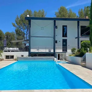 2-4 Pers. Piscine, Entre Aix Et Cassis Appartement